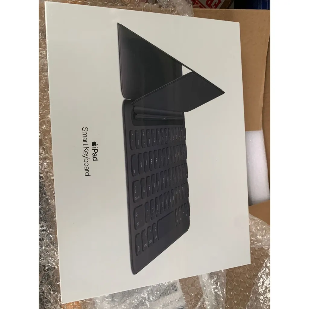 iPad 10.2 inch 9th gen 2021 / 8th gen 2020 / 7th gen 2019 Apple Smart Keyboard