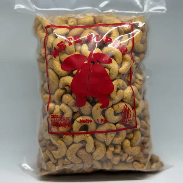 KACANG MEDE OVEN SUPER  1 KG