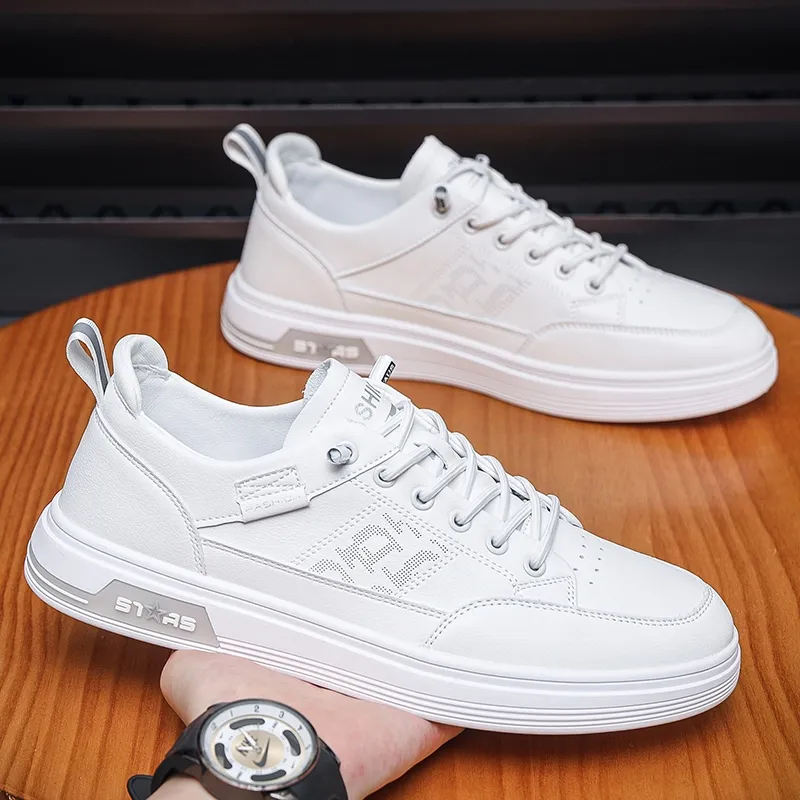 COD Sepatu Sneakers Putih Pria Keren Santai /Sepatu pria terbaru Sepatu Sneakers Fashion Dewasa
