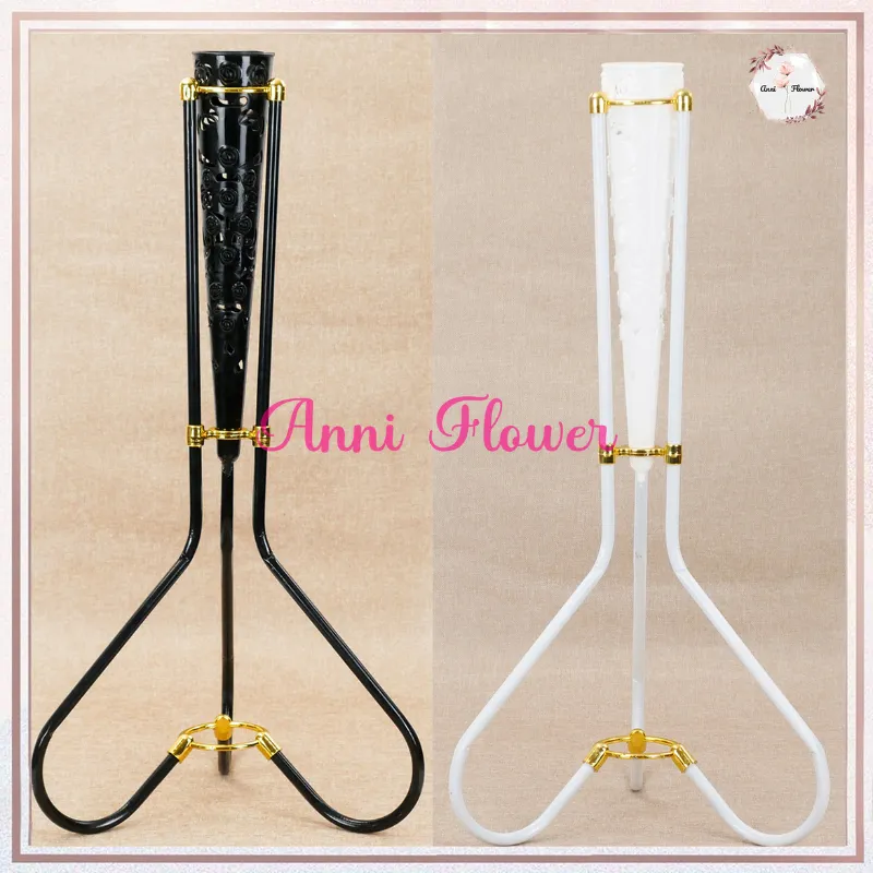 (ANNI) - Vas Bunga Segitiga Sudut Ruangan Kaki Besi Pot Kerucut Import Standing Corong Dekorasi Rumah Wedding Decoration Premium Artifisial Buatan Murah Pelaminan Acara Pernikahan