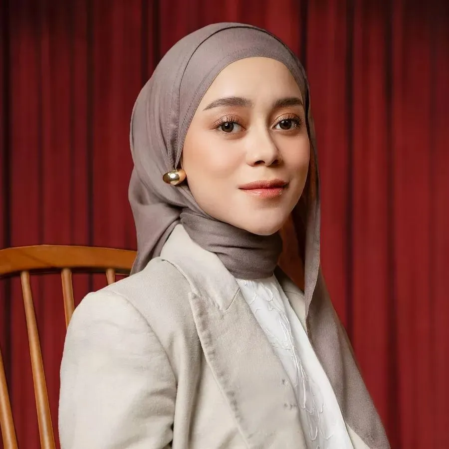 Lozy Hijab - Viscose Pashmina Nour Shawl Lozy x Lesti Kejora (Pashmina Viscose)