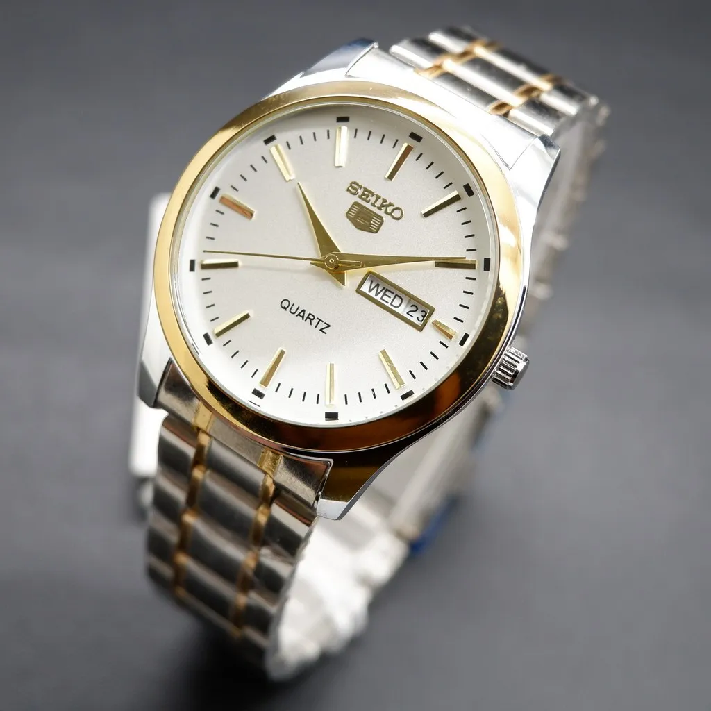 (HARGA PROMO TERKEREN COD ) Jam Tangan Pria Elegan Tahan Air / Free Bok TERLARIS