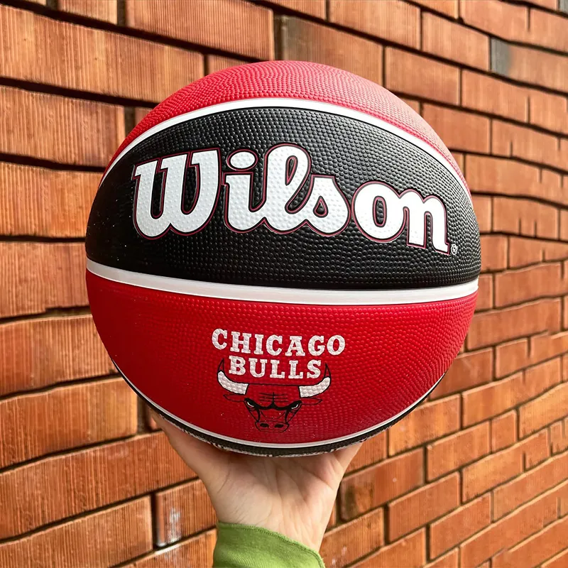 WILSON NBA TEAM TRIBUTE Bola Basket CHICAGO BULL Size 7 Outdoor Basketball - WTB1300XBLA