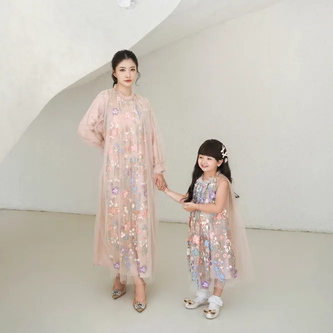 Little Aura Label - Brielle Dress In Dusty Pink