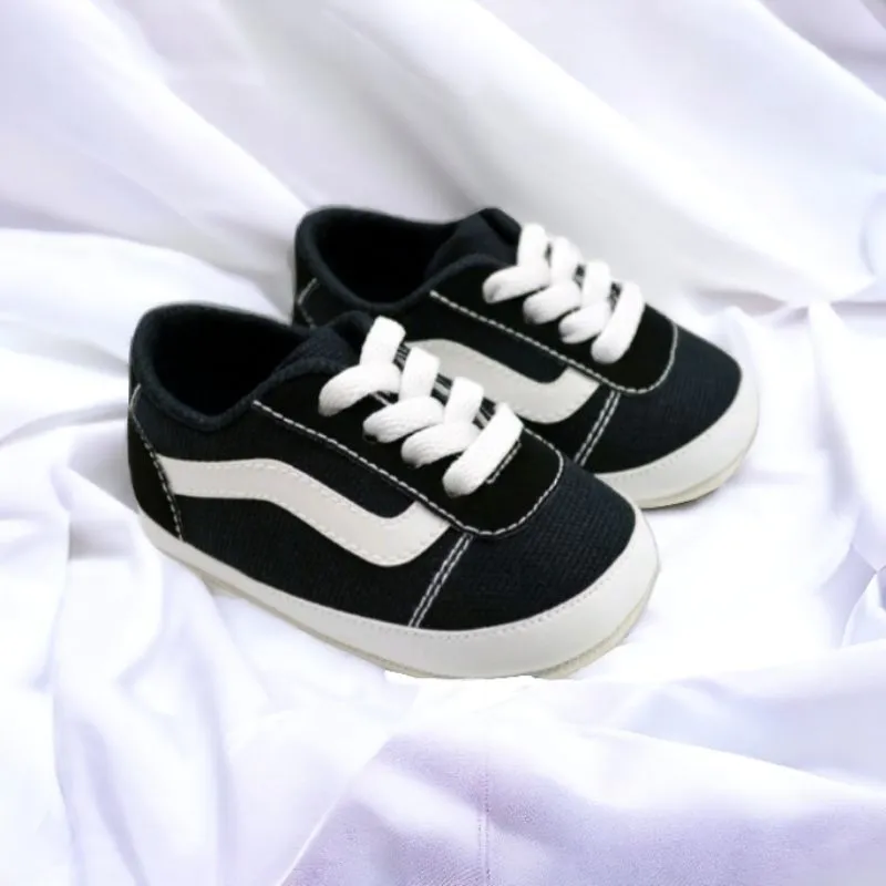 sepatu anak vans / sepatu bayi prewalker / sepatu bayi sneakers usia 1-13 bulan