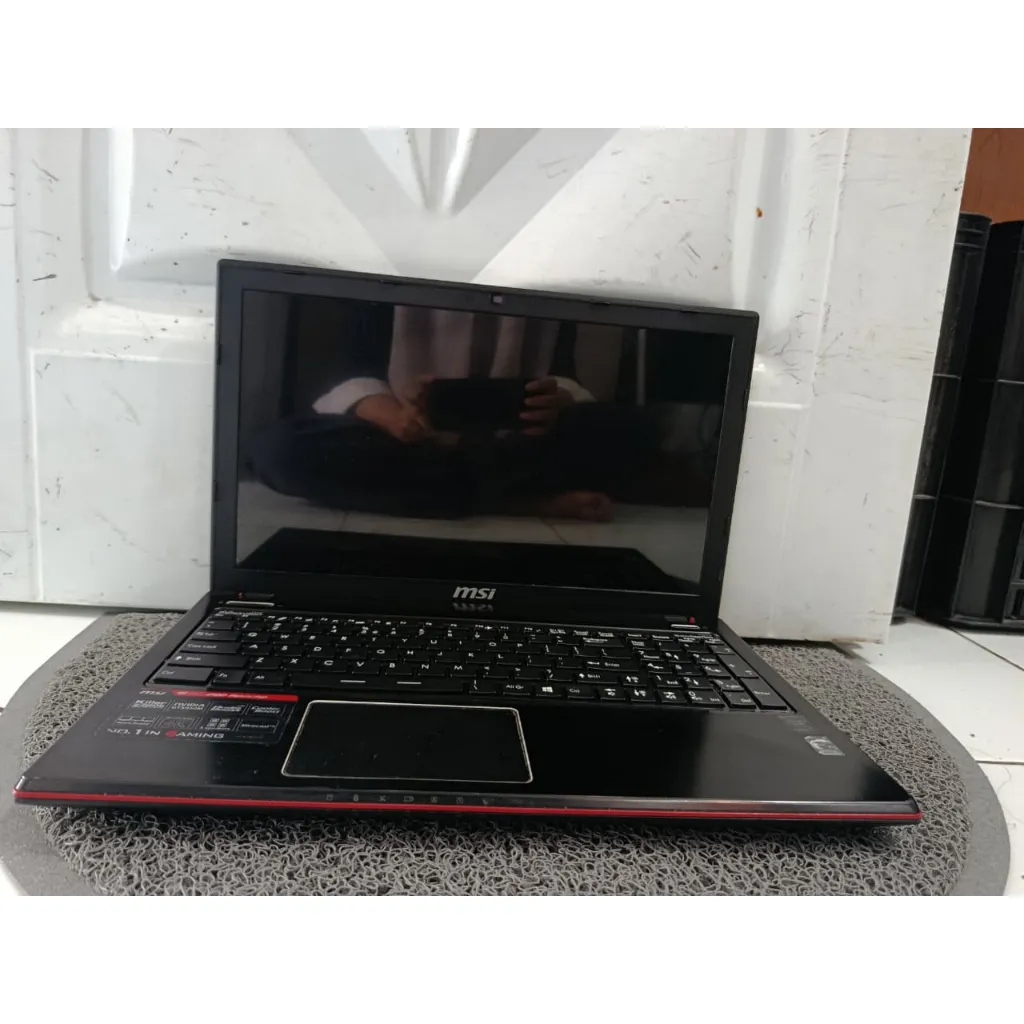 Laptop MSI Gaming G Series Windows 11 home single language 64-bit Processor Intel core i7-4720HQ 2.6Ghz Ram 16 GB Penyimpanan 256gb ssd Display Intel HD Graphics 4600 UK 15 inch