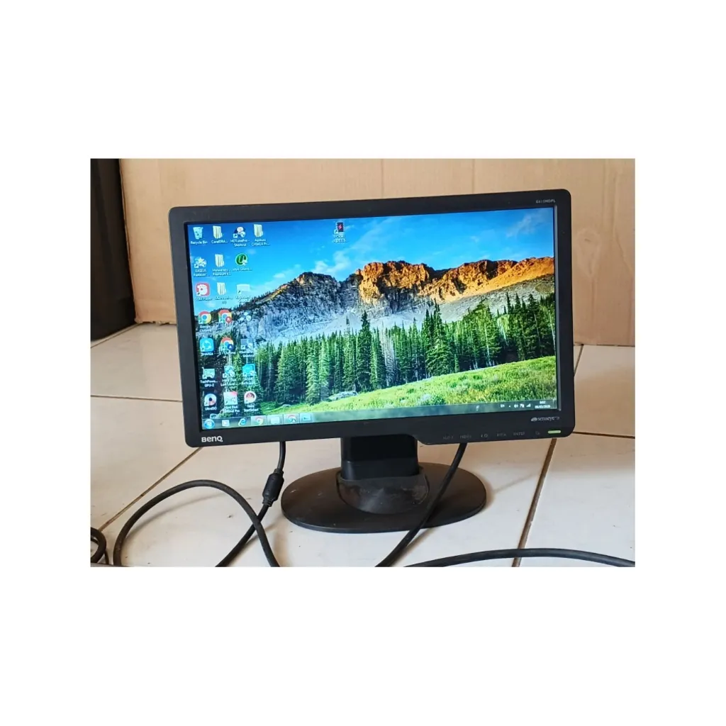 monitor led 16" merk benQ