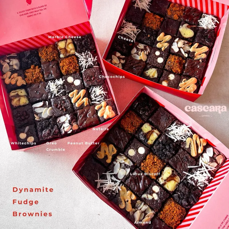 Cascara Cookies - Kue Dynamite Fudgy Brownies Ulang Tahun Cokelat Premium Tulisan 20cm
