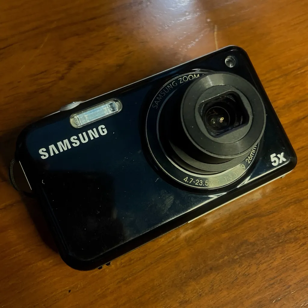 KAMERA DIGITAL / DIGICAM (4)