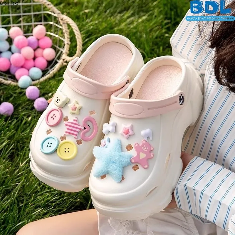 Sandal anak perempuan model baru 2026 memiliki berbagai pilihan aksesori anti-selip 2-14 tahan lama