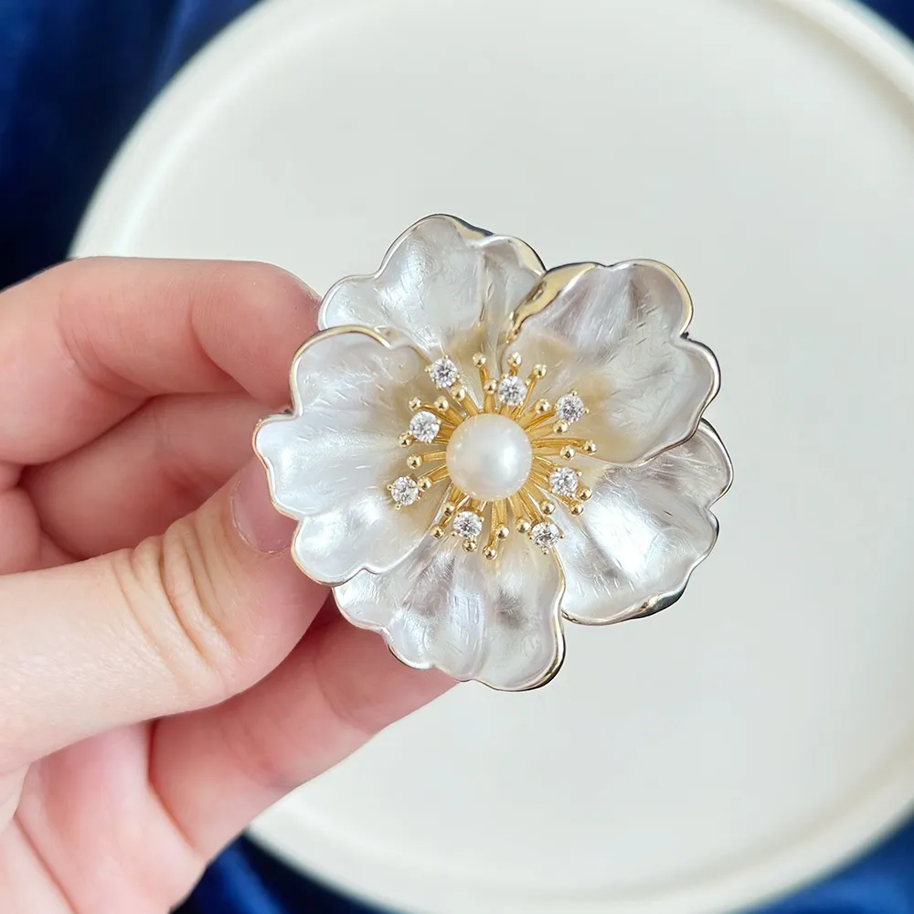 Ophel Premium Handmade Fresh Water Pearl Flower Brooch/ bros Mutiara Air Tawar Asli by Solandis