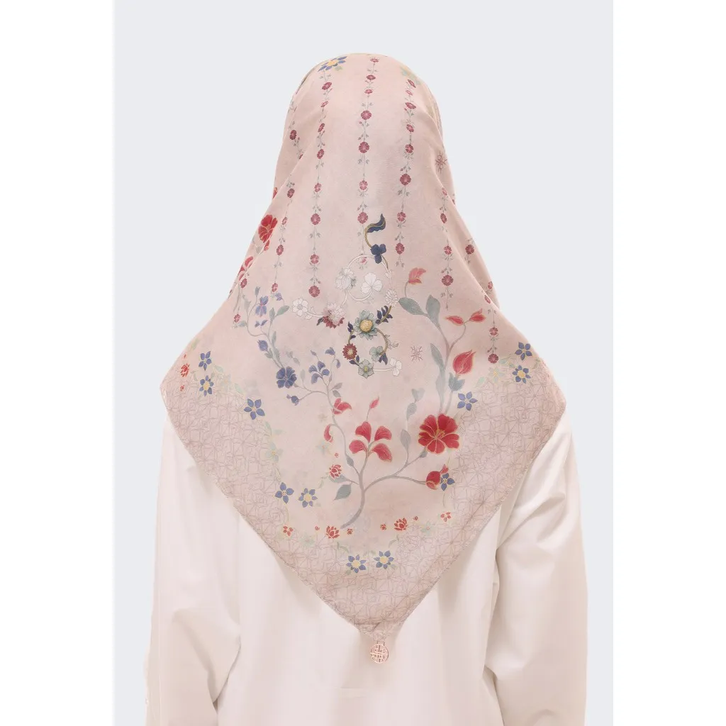 Riamiranda Perseane Scarf