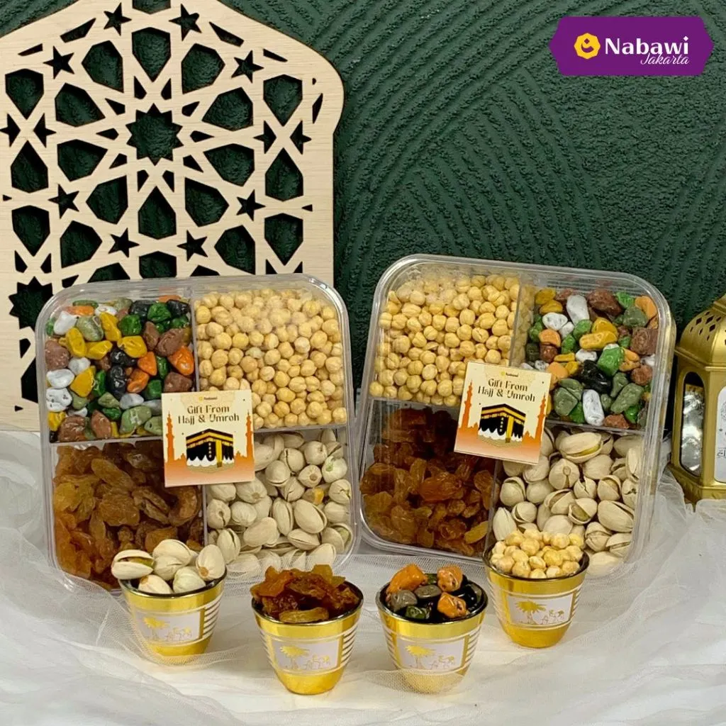 Paket Kacang Mix 4in1 Mix Nuts Camilan Coklat Almond Pistachio Arab Paket Exclusive Gift From Hajj Umroh Oleh Oleh Haji Umroh