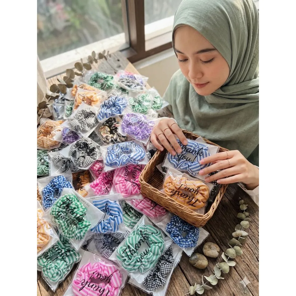 100 pcs Souvenir Wedding scrunchie mini / ikat rambut /scrunchie mini / souvenir wedding
