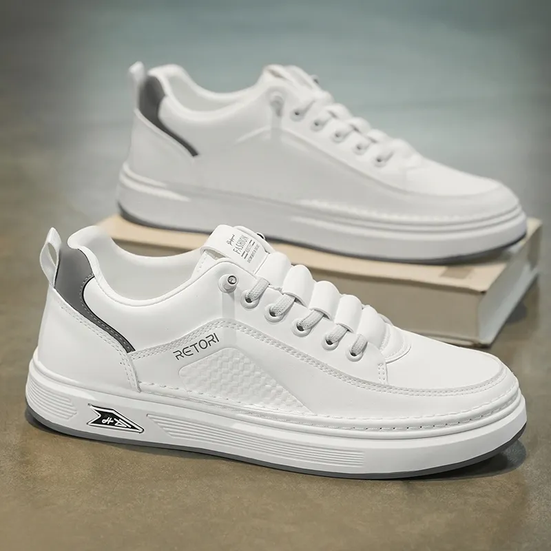 Sepatu kasual bergaya fashion  Sepatu olahraga pria impor terbaru  Sepatu anti selip  Sepatu putih