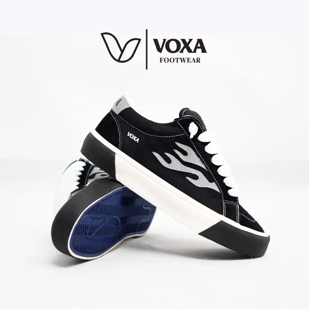 VOXA FOOTWEAR l ASTRO REFLECTIVE BLACK WHITE l SEPATU PRIA (menyala bila terkena cahaya/flash)