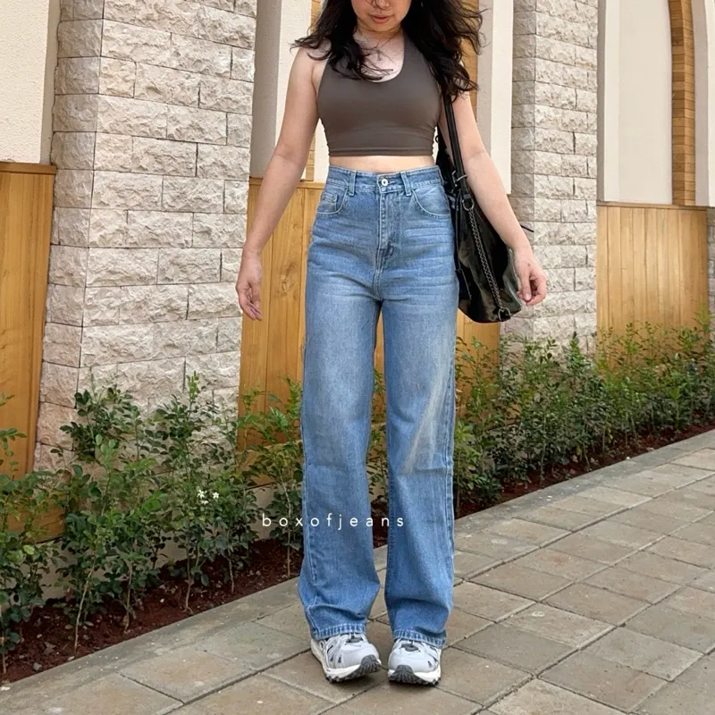 Boxofjeans - LEA Highwaist Baggy Jeans - LIGHT BLUE