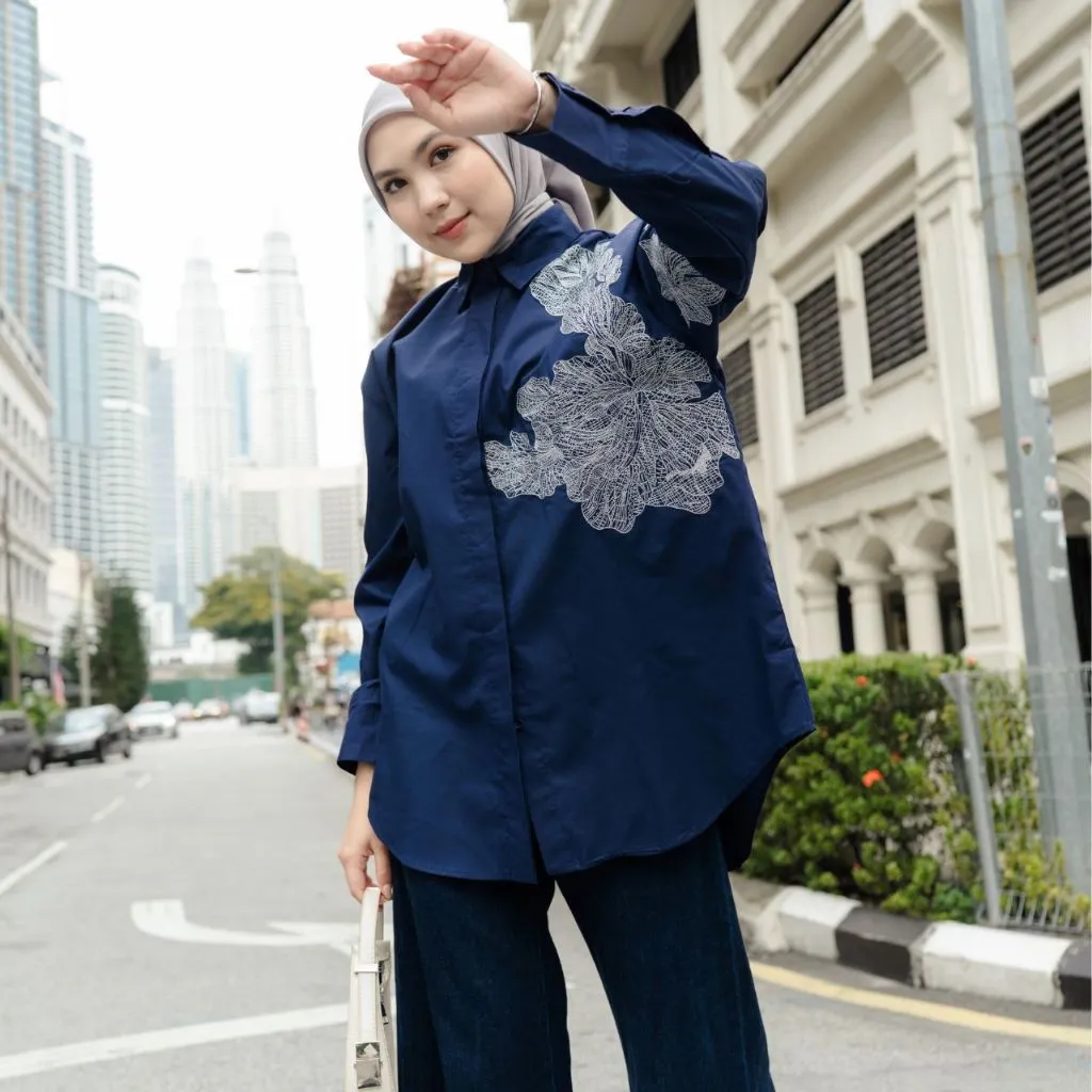 LADYORA – Alisha Blouse bordir bunga