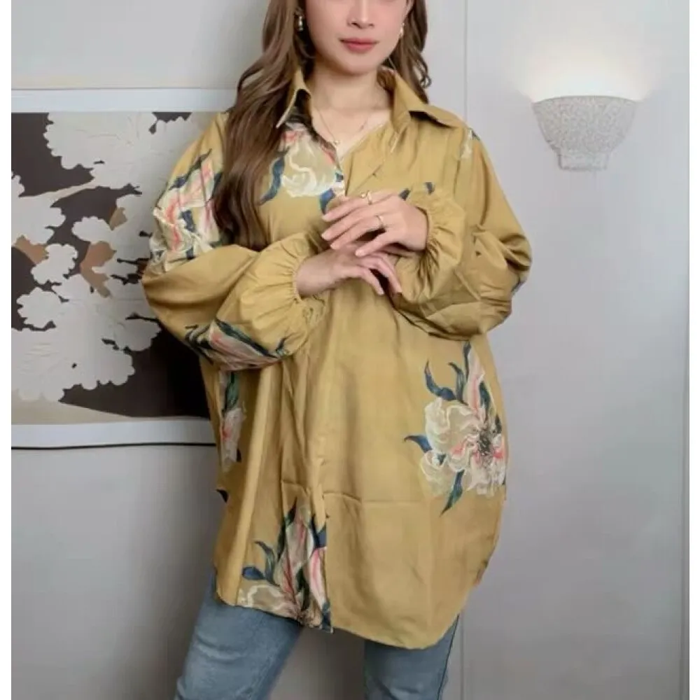 TENDBLANK | Atasan Wanita Gaya Retro | Kerah V | Model Longgar | Motif Bunga Cetak | Bahan Nyaman | Warna Mustard | Fashion Wanita | Outfit Kasual | Atasan Kemeja | Trend 2024 | Busana Wanita | Atasan Elegan | Kemeja Oversize | Atasan Santai