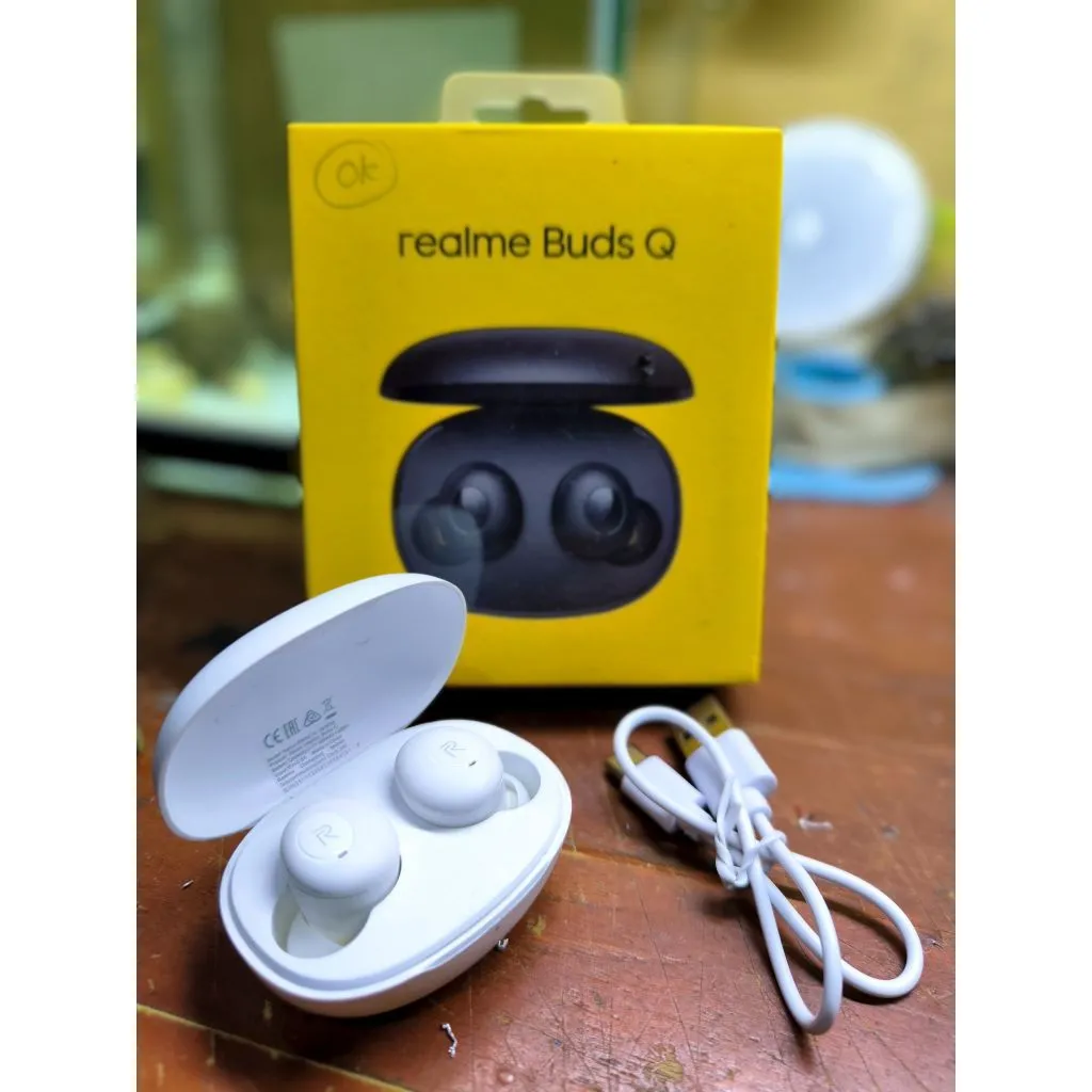 Realme Buds Q (putih) Headset Earphone Tws Bluetooth