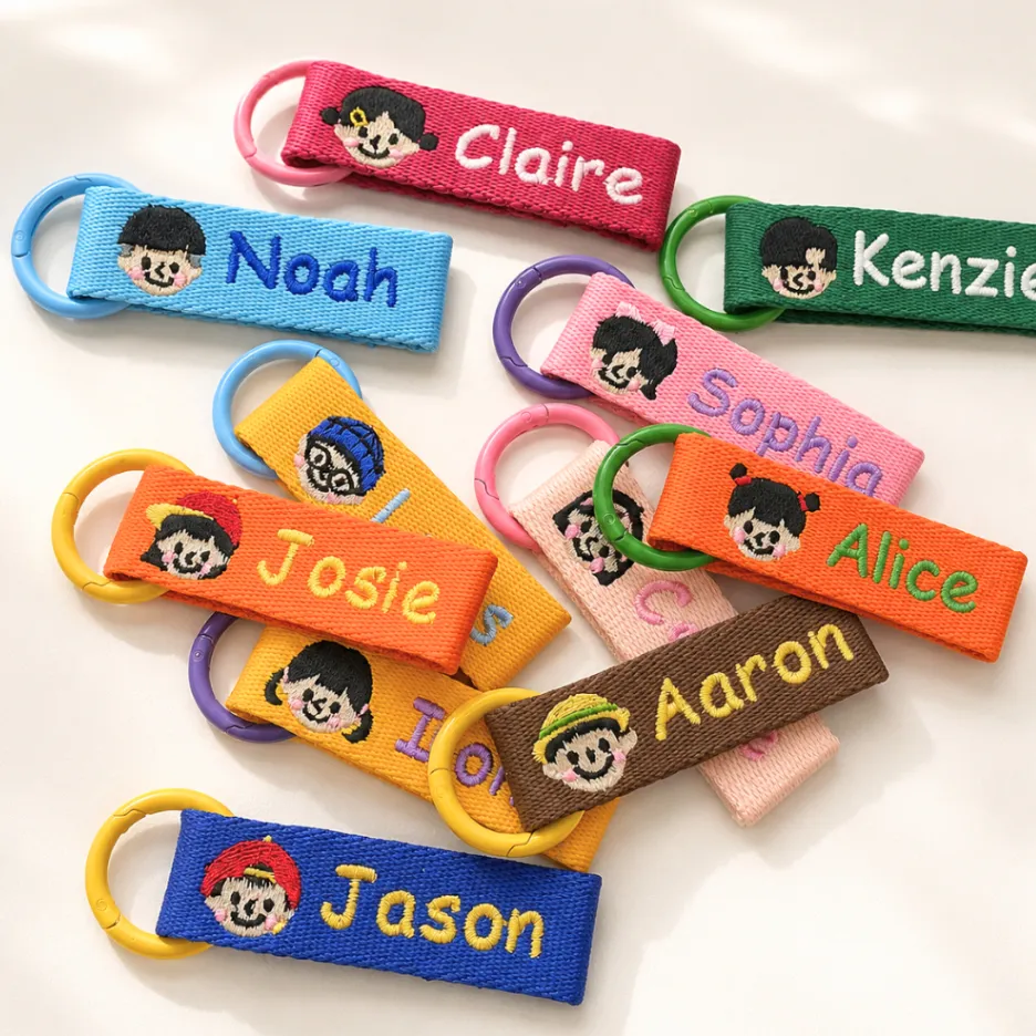 Gantungan Tas Anak / Custom nama anak Bordir / Custom Bag Tag Anak / Luggage Tag / Souvenir Ultah Anak / Gantungan Kunci Anak / Hampers Ulang Tahun Anak