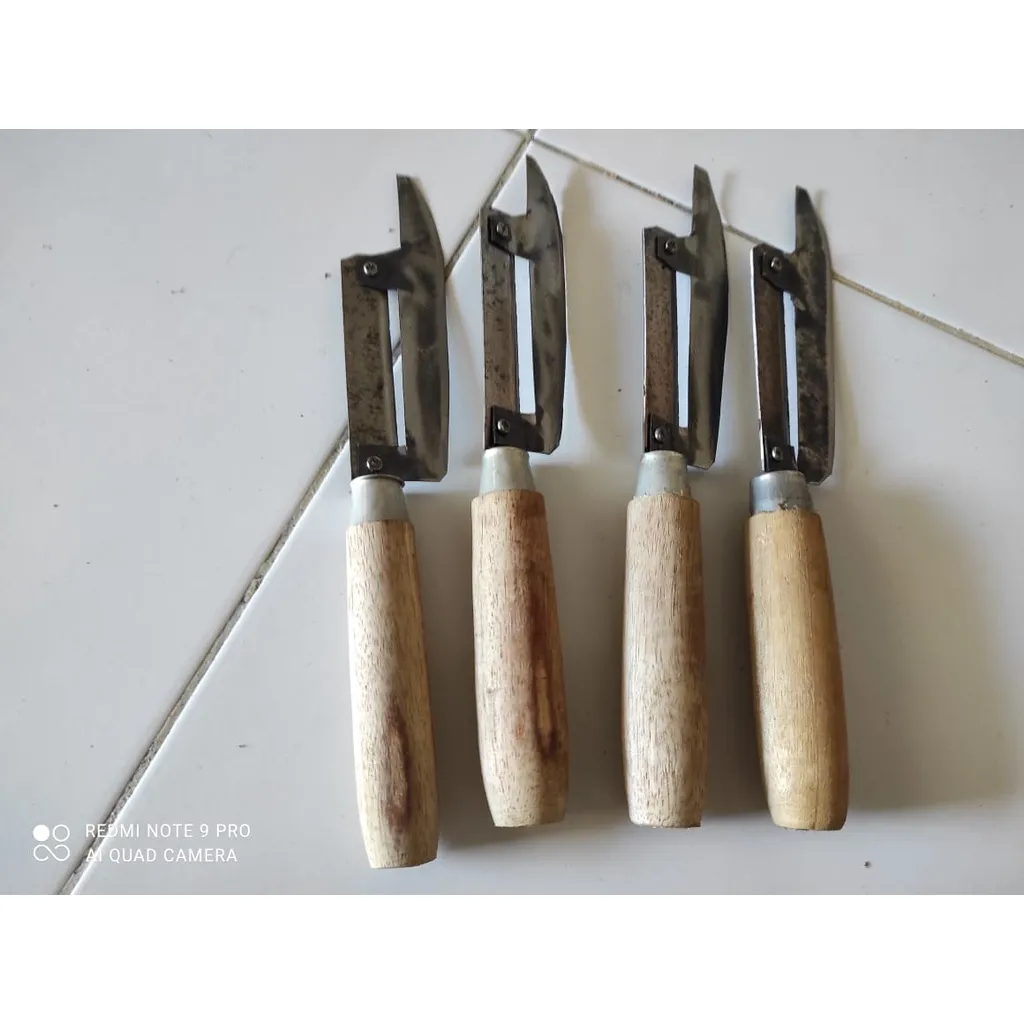 PEELER PISAU ALAT PENGUPAS SINGKONG MULTIFUNGSI /ONCEK TELO KUPAS BUAH KUPAS WORTEL MURAH KUAT TAJAM