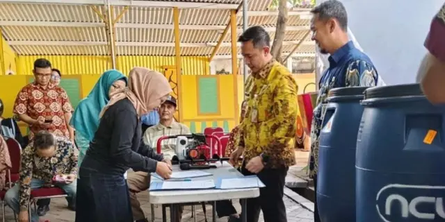 Kelurahan Susukan Bagikan 63 Tong Biopori Jumbo, Pilah Sampah dari Sumber