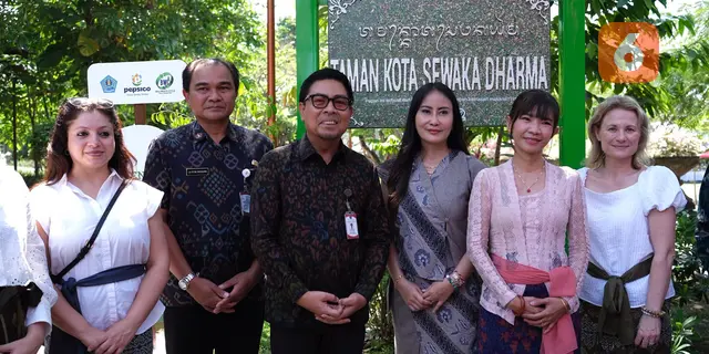 PepsiCo Indonesia dan Bali Waste Cycle Ubah Limbah Plastik Jadi Papan Penunjuk Arah