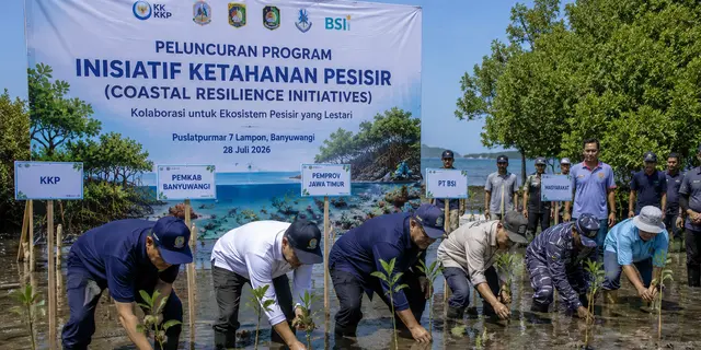 Banyuwangi Jadi Percontohan Program Ketahanan Pesisir