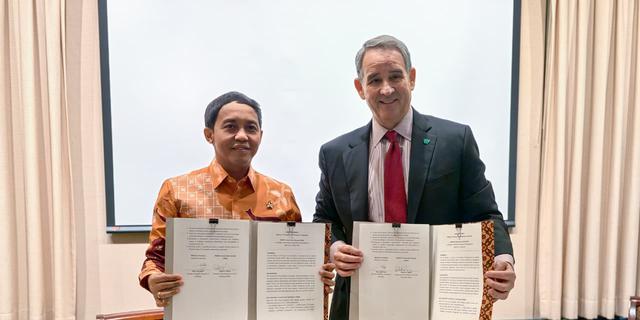 Menhut Raja Juli Gandeng NGO Amerika Serikat Kelola 4 Taman Nasional di Indonesia
