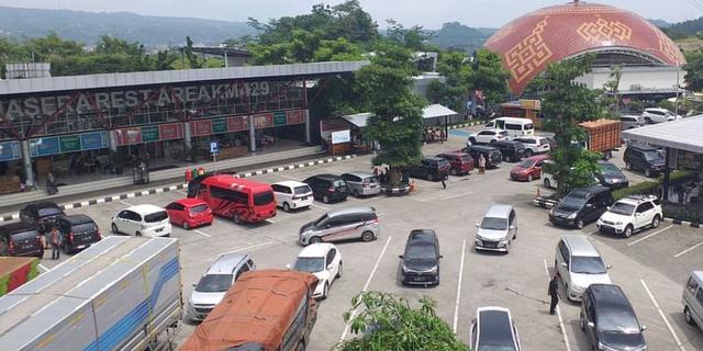 Antisipasi Lonjakan Saat Libur Nataru, 7 Rest Area Tol Trans Jawa jadi Titik Srategis Pengelolaan Sampah