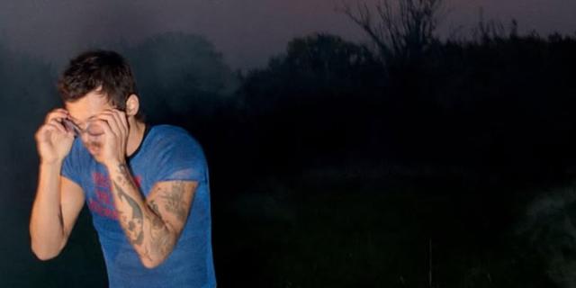 Harry Styles Masuki Era Fashion Berkelanjutan yang Stylish dan Penuh Makna