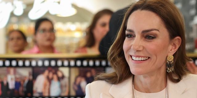 Kate Middleton Buktikan Komitmen Sustainable Fashion Saat Rayakan Holi Bersama Komunitas India, Pakai Anting Pemberian sang Suami