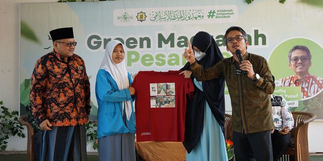 Green Madrasah &amp; Pesantren: Dr. Taufiq Supriadi Ajak Ratusan Santri menjadi Generasi "Perawat Bumi"