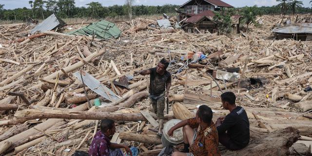 Warga Desa Sahraja Aceh Dirikan Rumah Ibadah dari Kayu Gelondongan