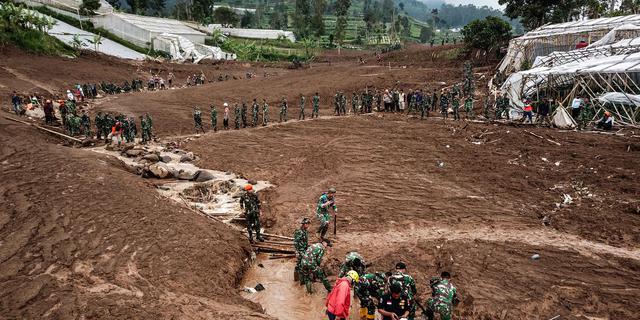 Wagub Jabar Ungkap Penyebab Longsor Cisarua: Ini Lahan Hutan Bukan Pertanian