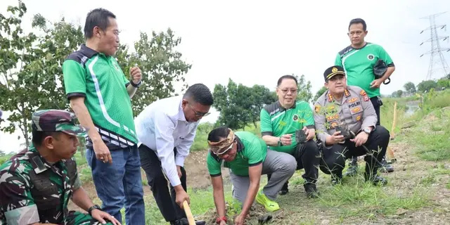 Gubernur Banten Dukung Gerakan Penghijauan lewat Penanaman Pohon di Sungai Cibanten
