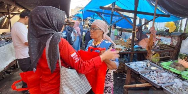 Wakil Ketua DPRD Jember Ajak Masyarakat Kurangi Kantong Plastik, Jaga Kelestarian Lingkungan