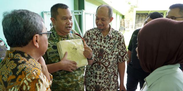 Dari Limbah Sawit jadi Perisai Negara, Rompi Antipeluru Lolos Uji Balistik Militer Dislitbang TNI AD