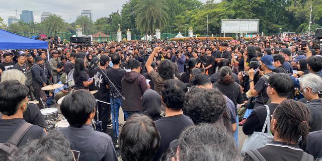 Suarakan Keadilan HAM Tanpa Lupa Jaga Kebersihan Lingkungan