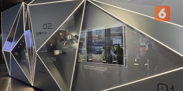 Laporan Liputan6.com dari China: Cara BYD Mengatasi Baterai Bekas Mobil Listrik di Indonesia