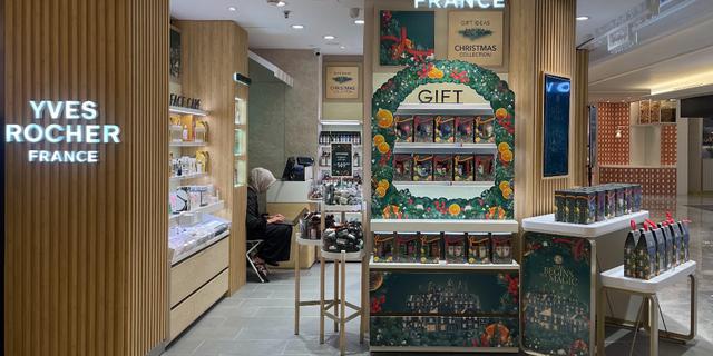 Yves Rocher Perbarui Butik Plaza Indonesia dengan Konsep Ramah Lingkungan hingga Bisa Cek Kondisi Rambut Gratis