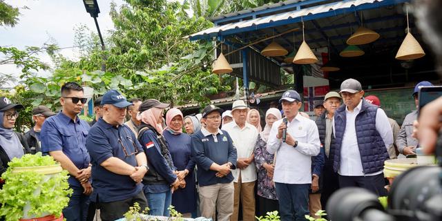 Menteri LH Hanif Faisol Sebut Kota Bandung Masih Perlu Pembinaan Pengelolaan Sampah