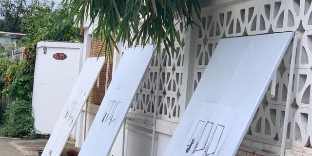 Dari Spanduk Bekas, Komunitas di Thailand Bikin Rumah Lipat untuk Anjing Liar di Thailand