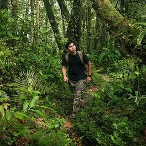 Andrew Kalaweit Masuk Daftar Forbes 30 Under 30 Asia 2025 Berkat Aktif Kampanyekan Konservasi Lingkungan