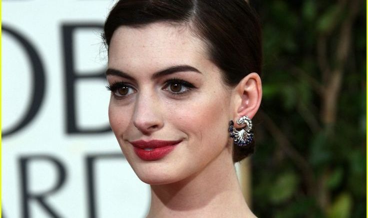 Let's Check Out Anne Hathaway's Beauty Secret for Youthful-Looking Skin ...