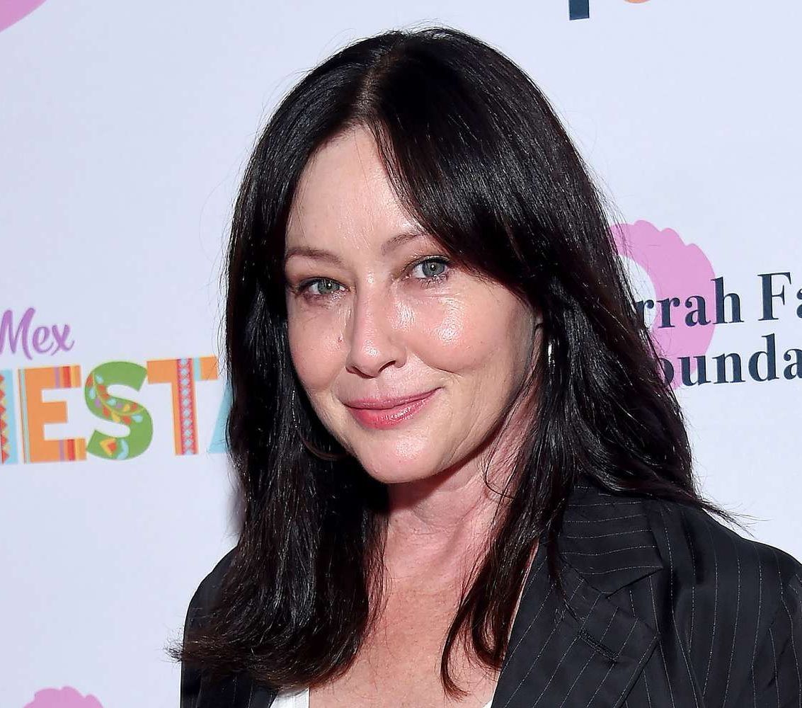 The Late Shannen Doherty Wants Her Ashes Mixed with Her Dog's and ...