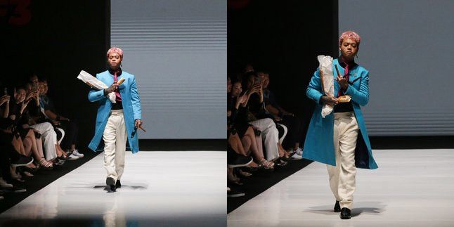 10 Potret Reza Arap Tampil jadi Model, Gayanya Memukau saat Melenggang di Catwalk