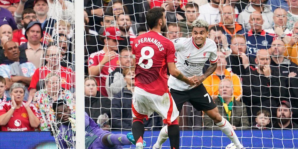 Meskipun mencetak gol, Luis Diaz sempat mendapatkan komentar dari Arne Slot dalam pertandingan antara Man United dan Liverpool.