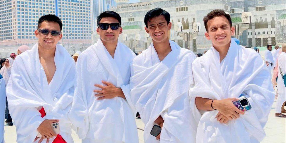 Di Jeddah, Timnas Indonesia menghadapi tantangan dari Arab Saudi sekaligus melaksanakan umrah ke Mekkah.